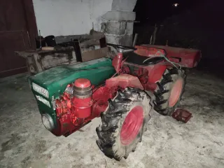 Tractor Pascuali 990, desbrozadora nueva,aperos.