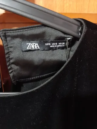 Blusa Zara Terciopelo Negra S
