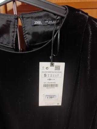 Blusa Zara Terciopelo Negra S