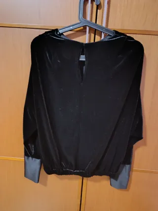Blusa Zara Terciopelo Negra S