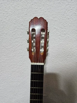 Guitarra Admira Paloma