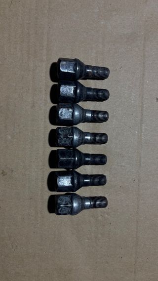 Tornillos originales Peugeot (7 unidades)