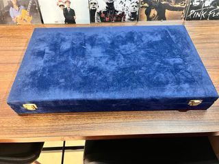 Estuche Monedas Terciopelo Lamas Bolaño