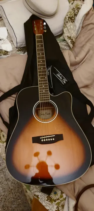 Guitarra Acústica Harley Benton Sunburst