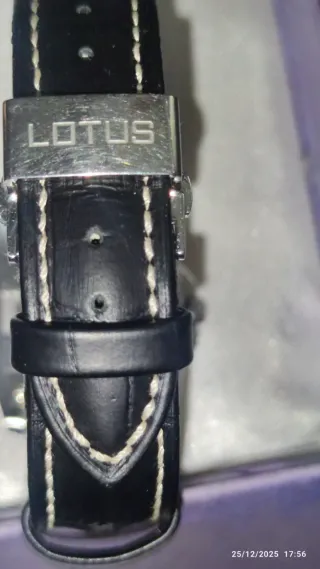 Reloj Lotus shiny Mujer Negro Naranja