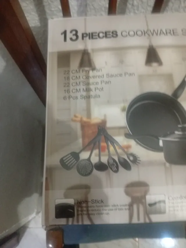 Juego 3 Ollas y Sartén con Utensilios