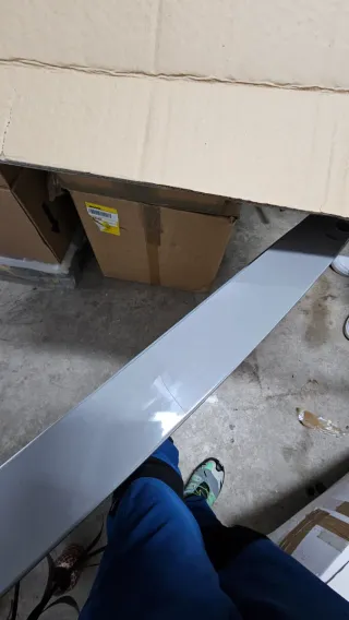 Puerta nevera plateada balas