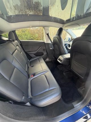 Tesla Model Y 2023 PERFORMANCE