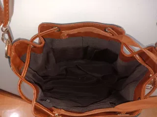 Bolso de mujer color cuero