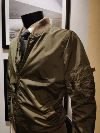 Chaqueta Bomber Alpha Industries Verde
