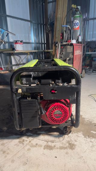 Grupo electrógeno Pramac S 8000 Gasolina