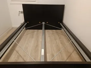 Cama con cabecero de 1.50 con somier