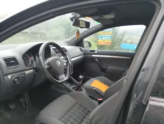 Volkswagen Golf 2005