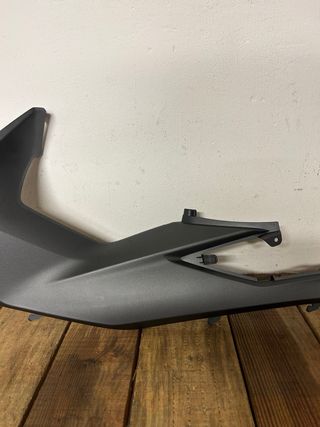 Carenado Lateral Honda Forza 125 2021