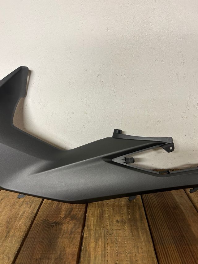 Carenado Lateral Honda Forza 125 2021