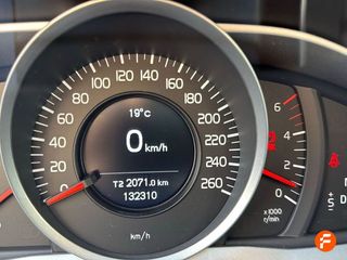 Volvo V60 2.0 D3 Cross Country Auto