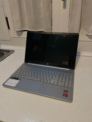 Portatile HP 15” Ryzen 3 – 12GB RAM + SSD