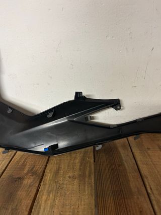 Carenado Lateral Honda Forza 125 2021