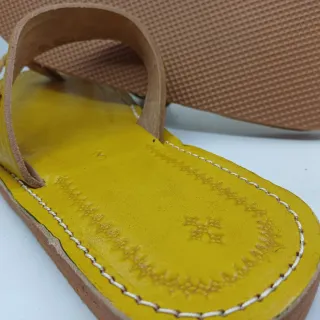 Sandalias trenzadas hechas a mano en piel