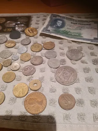 Colección de Monedas y Billetes