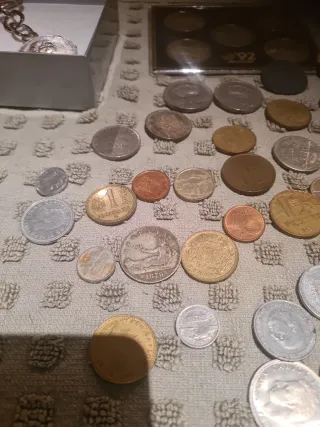 Colección de Monedas y Billetes