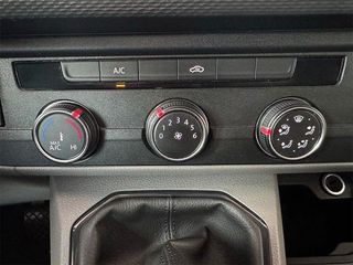 VOLKSWAGEN TRANSPORTER 2.0 TDI 110CV FURGON BATALLA CORTA