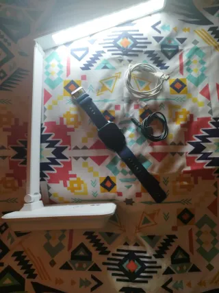 Flexo LED y Smartwatch Negro/Blanco