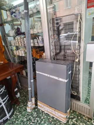 2 Estanterías Metálicas Grises - 60€/unidad