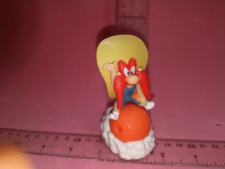 Figuras Space Jam, Minions y Tom McDonald's