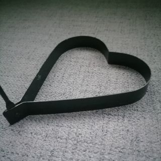 Molde Corazón Sartén Mango Madera