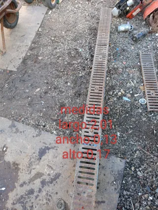 Canaleta de hormigón 2.01m x 0.13m x 0.17m