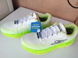 Skechers Max Cushioning Premier 2.0 Talla 44