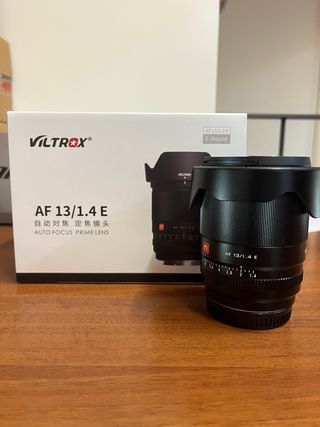 Viltrox AF 13mm f/1.4 E-Mount Obiettivo