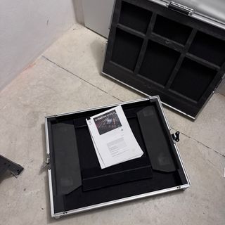 Kontrol S8 NI + Maleta + licencia + extras