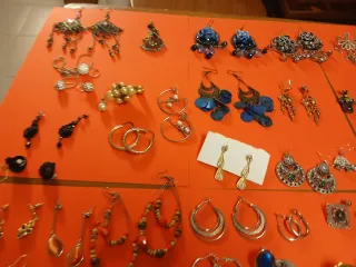 Lote de bisutería variada