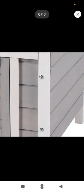 Casetta in legno per animali grigio e bianco