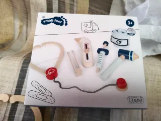 Small Foot Set Doctor Madera 3+