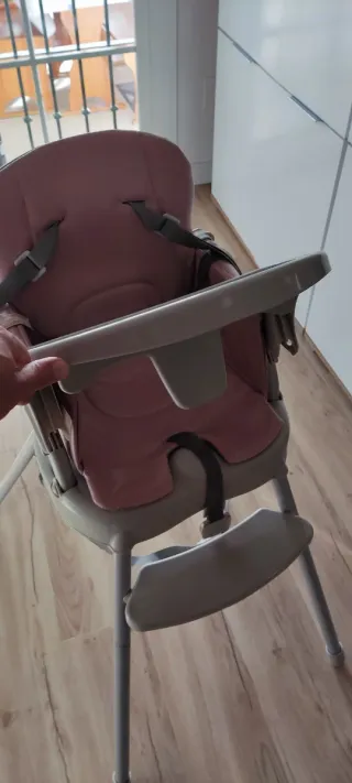 Trona bebé rosa y gris