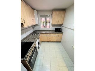 Piso en alquiler en La Línea de la Concepción ciudad en Línea de la Concepción (La)
