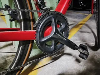 Bicicleta Carretera Trek Roja