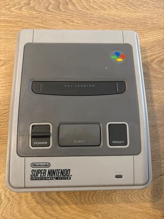 Super Nintendo + 23 Juegos