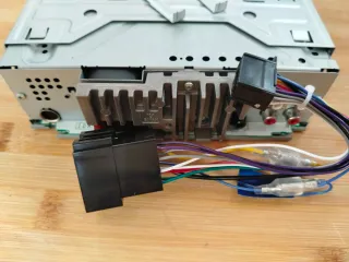 Radio Coche Pioneer No tiene bluetooth