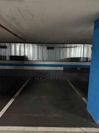 Garaje en venta en Artigas - Llefià en Badalona