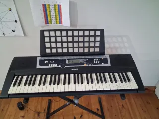 Teclado Yamaha YPT-210 Digital completo + soporte