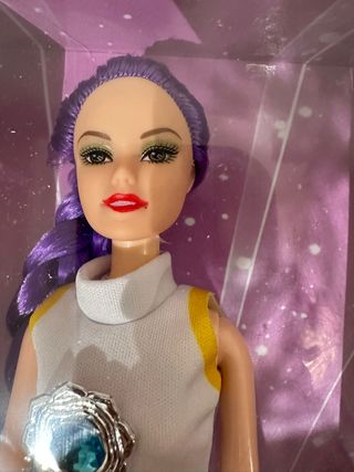 Pack Muñeca K-Pop Rumi + accesorios