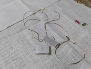 Apple iPod Shuffle Plata leer descripción