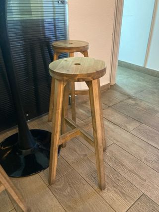 6 taburetes de madera