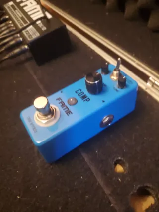 Compresor FAME para Guitarra Eléctrica