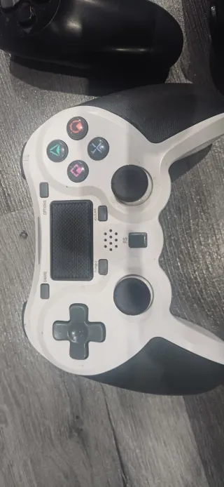 Mandos PS4 (PlayStation 4) Negro y blanco