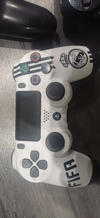 Mandos PS4 (PlayStation 4) Negro y blanco